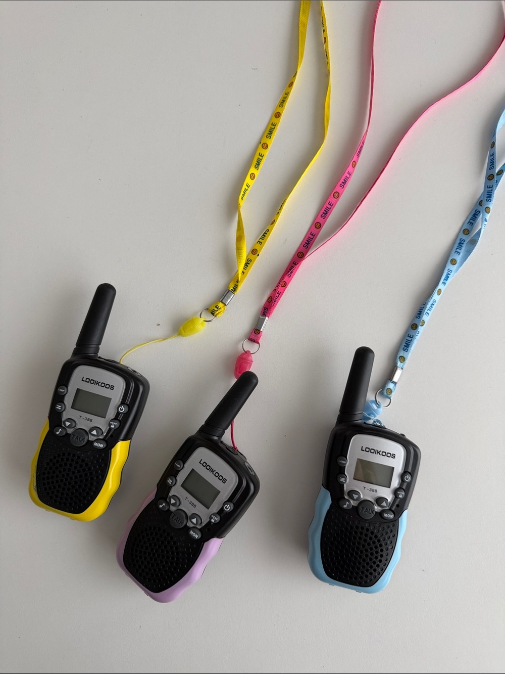 Looikoos - Kids Walkie Talkies Set - Yellow - Pink - Purple - Blue - Portable